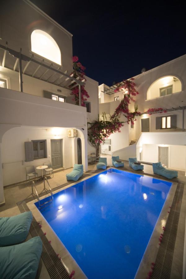 Markakis Studios Fira Town Dış mekan fotoğraf